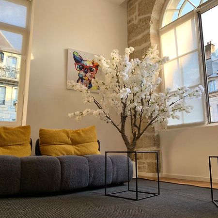 Les Fabuleux Appartements Du Coeur De Ville - Place Victor Hugo Безансон Екстериор снимка